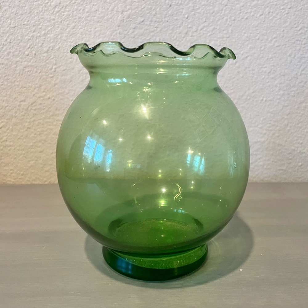 Vintage Anchor Hocking Ball Vase